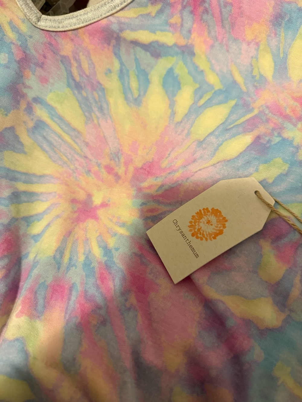Chrysantheum Tie-Dye Open Back Top - Picture 5 of 5